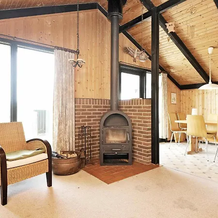Three-bedroom Holiday In Hvide Sande 1 * Bjerregard